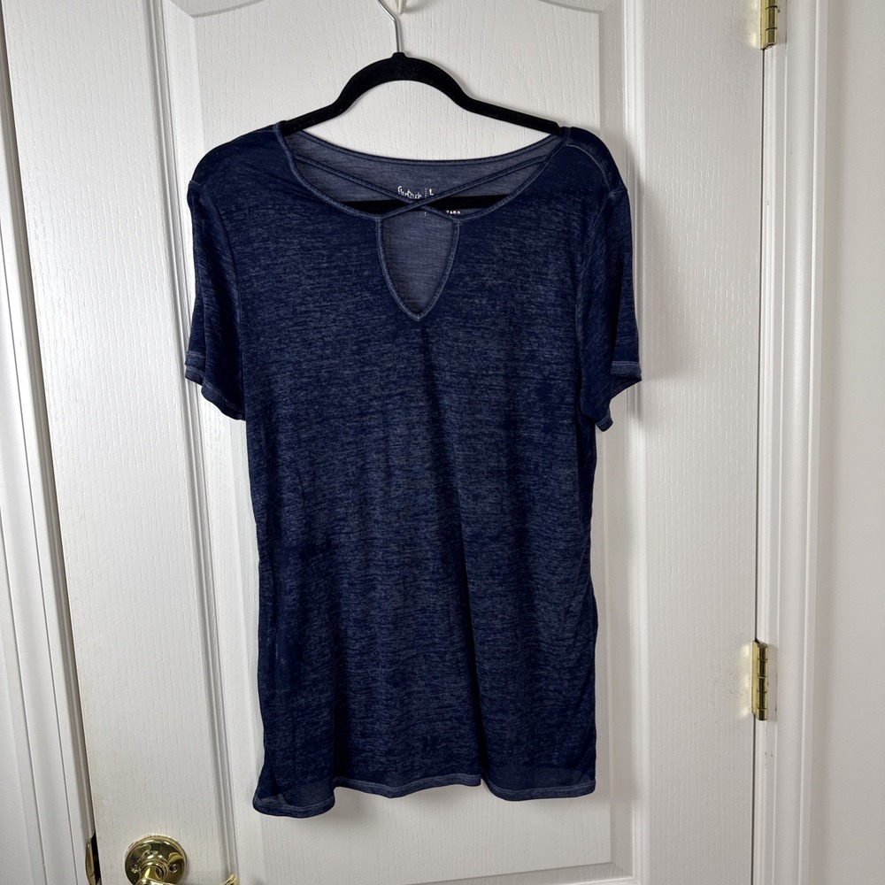 Flirtitude Active Navy Burnout Keyhole Criss Cross Tee Womens L